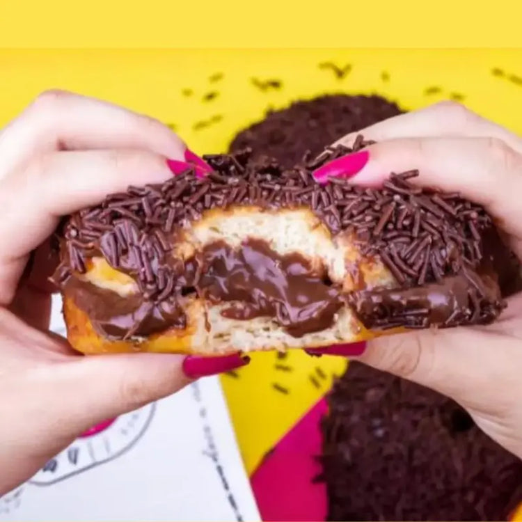 Donuts Brigadeiro c/ Recheio de Brigadeiro - O Tal do Donut®