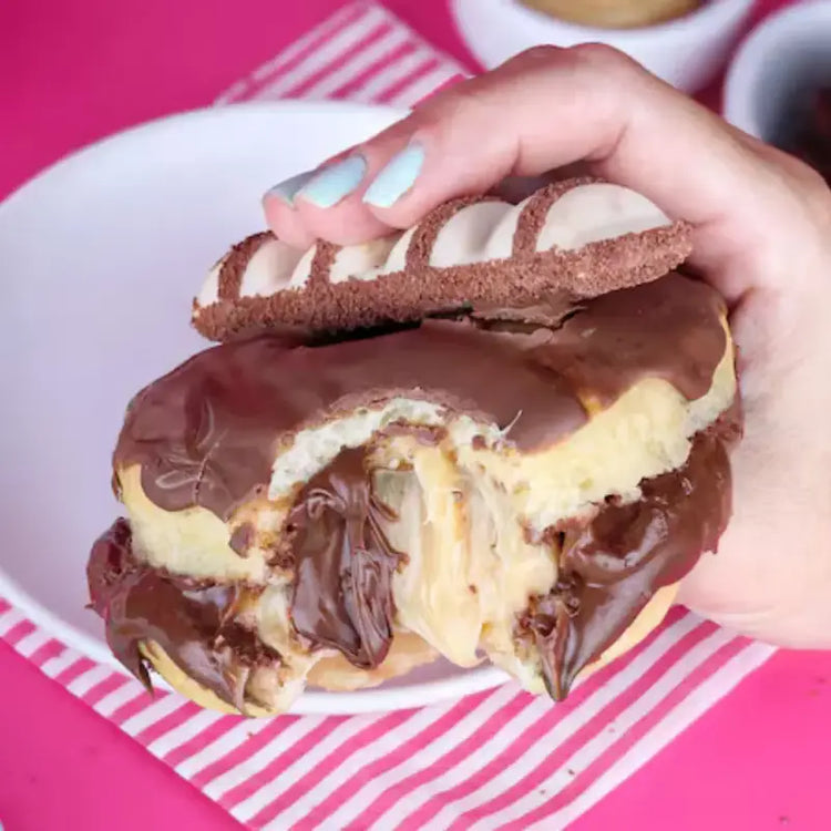 Donuts Kinder Bueno - - O Tal do Donut®